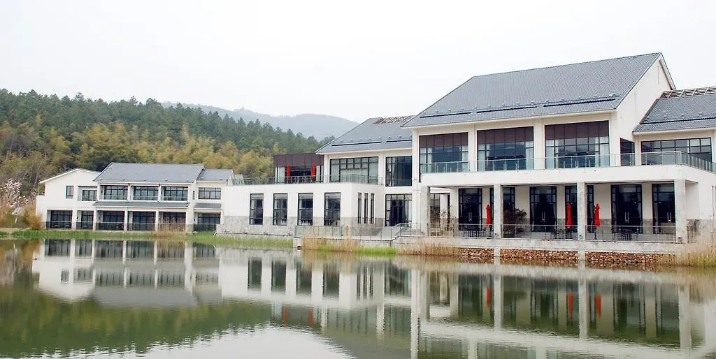 *****  Huanxiu Resort & Spa Сучжоу Китай